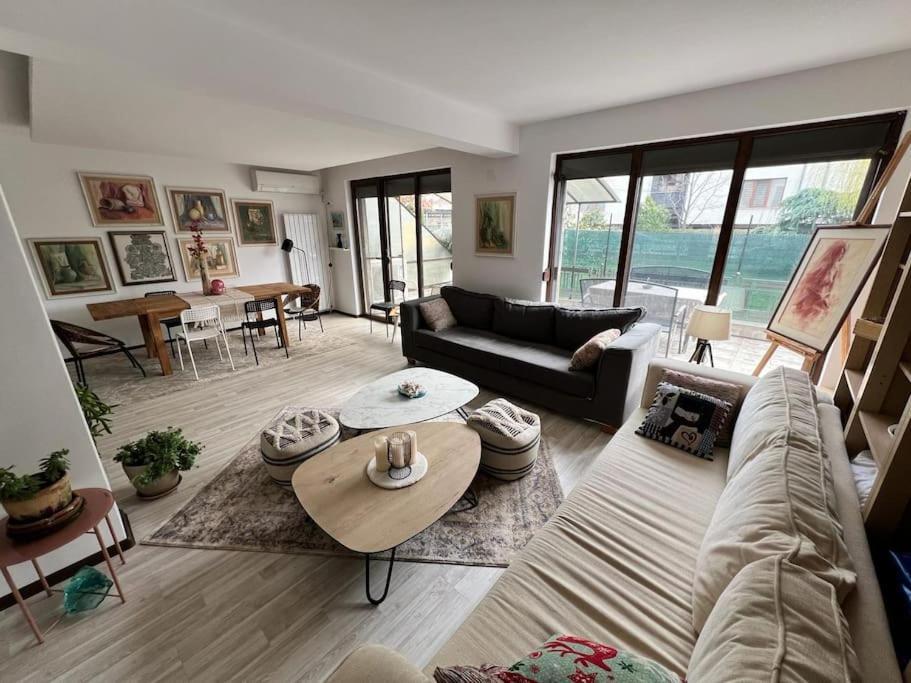 Kazanlak Large Guest House Apartment Near The Center With Full Kitchen & Dining Room, King Beds, Garden Patio, Free Parking & Self Check-In Εξωτερικό φωτογραφία