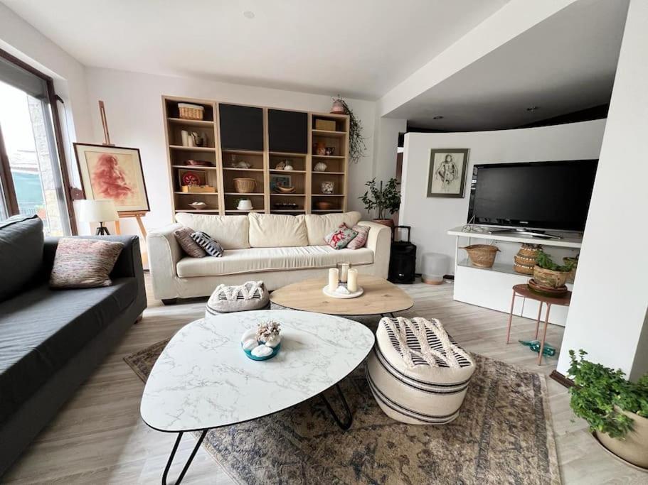 Kazanlak Large Guest House Apartment Near The Center With Full Kitchen & Dining Room, King Beds, Garden Patio, Free Parking & Self Check-In Εξωτερικό φωτογραφία