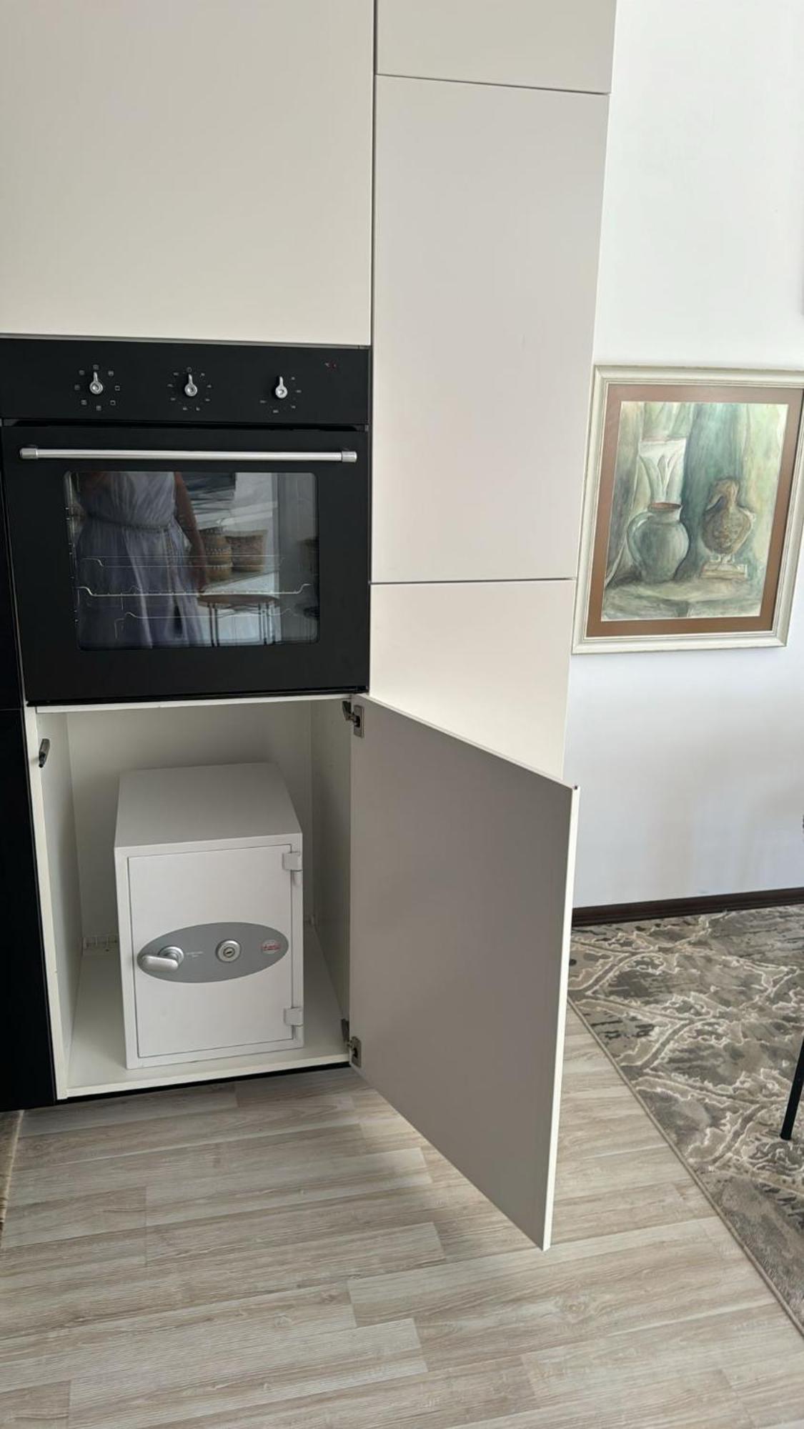 Kazanlak Large Guest House Apartment Near The Center With Full Kitchen & Dining Room, King Beds, Garden Patio, Free Parking & Self Check-In Εξωτερικό φωτογραφία